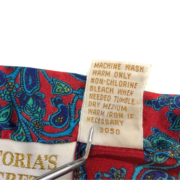 Vintage 90s Victoria’s Secret Gold Label Red Paisley Short Robe One Size Kimono - Picture 9 of 10